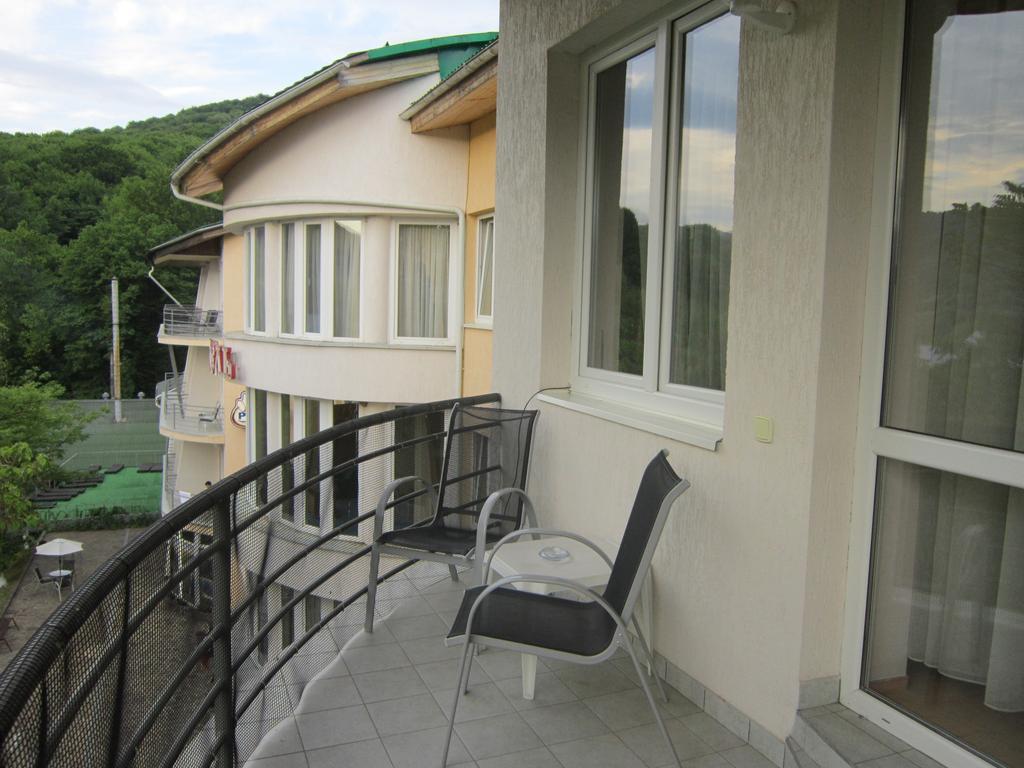 Quelle Polyana Hotel Habitación foto