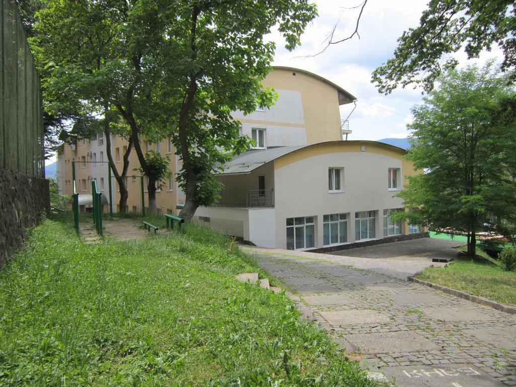 Quelle Polyana Hotel Exterior foto