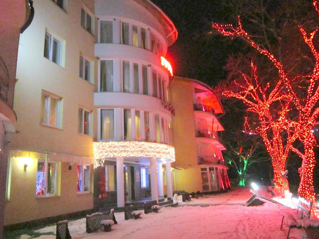 Quelle Polyana Hotel Exterior foto